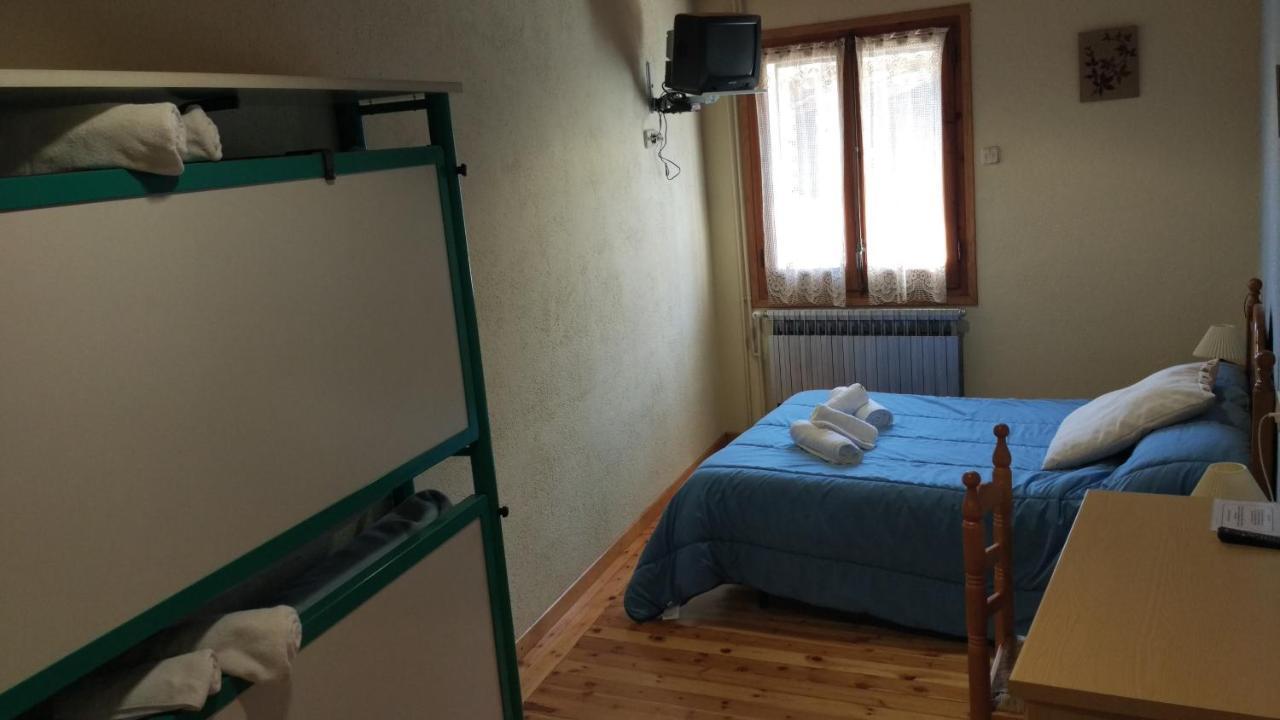 Hostal Pas De La Pera Aransá エクステリア 写真