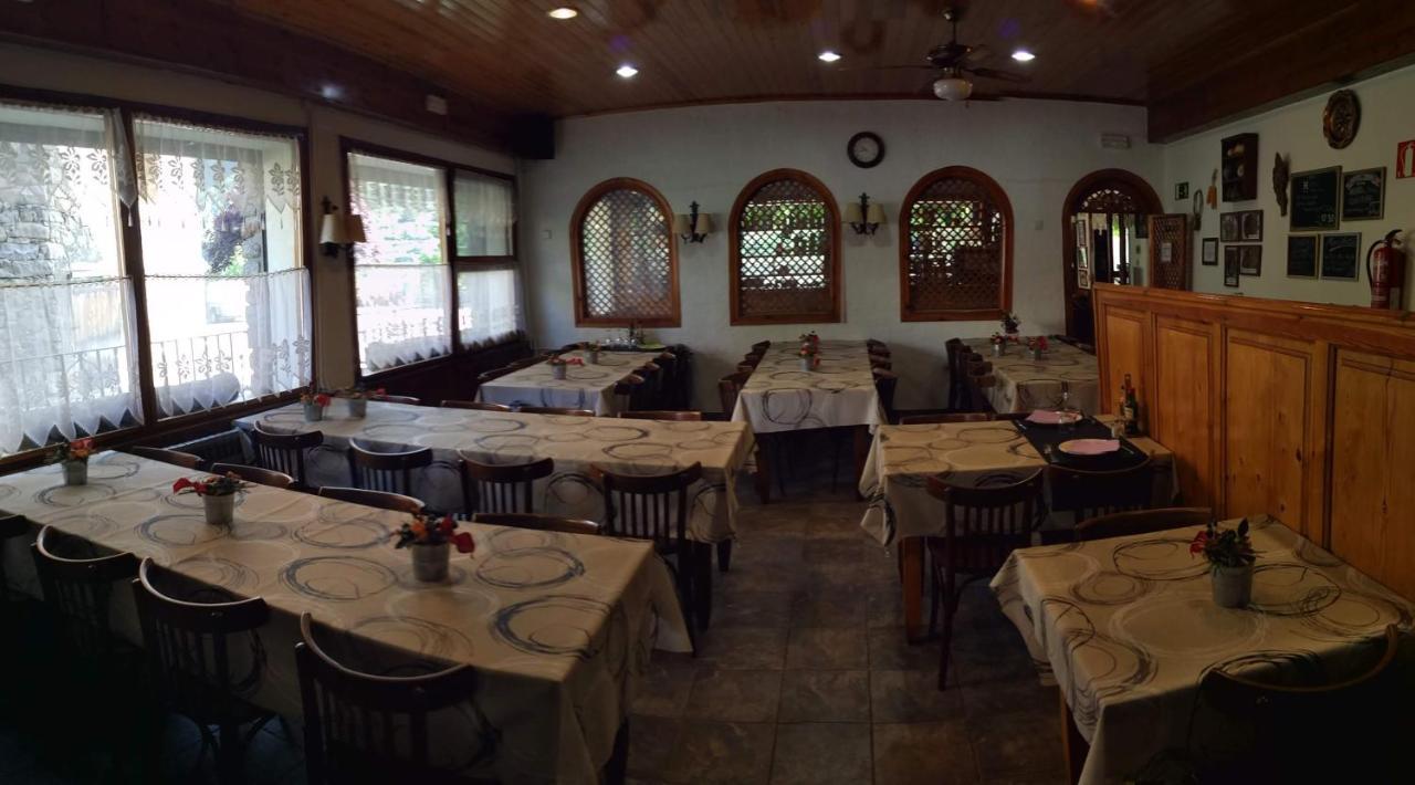 Hostal Pas De La Pera Aransá エクステリア 写真